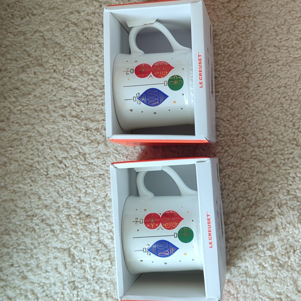 Brand New Set of Two Le Creuset Noel Seattle Ceramic Coffee Mugs